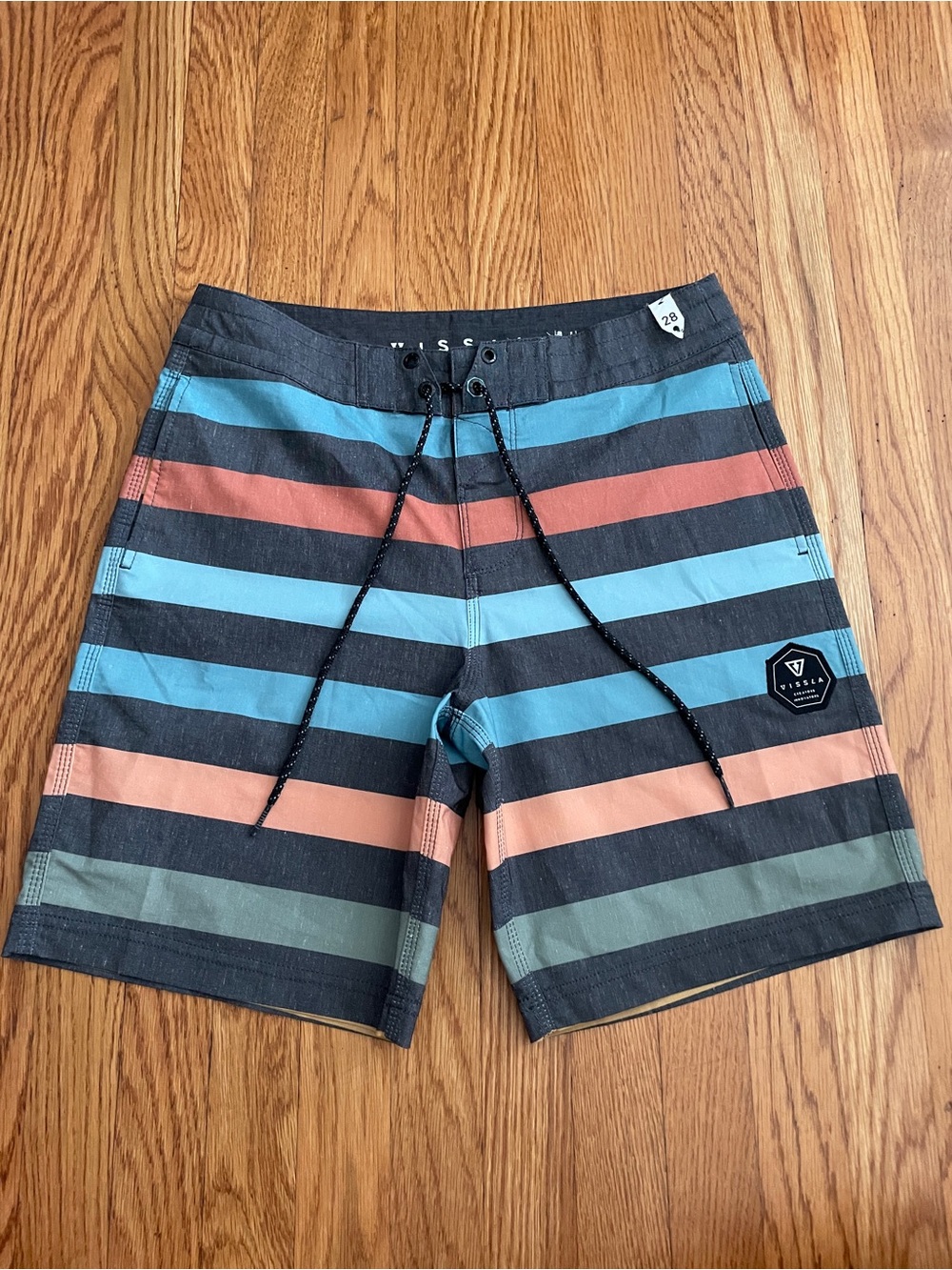 Vissla Men’s Striped swim beach  Boardshorts New 28